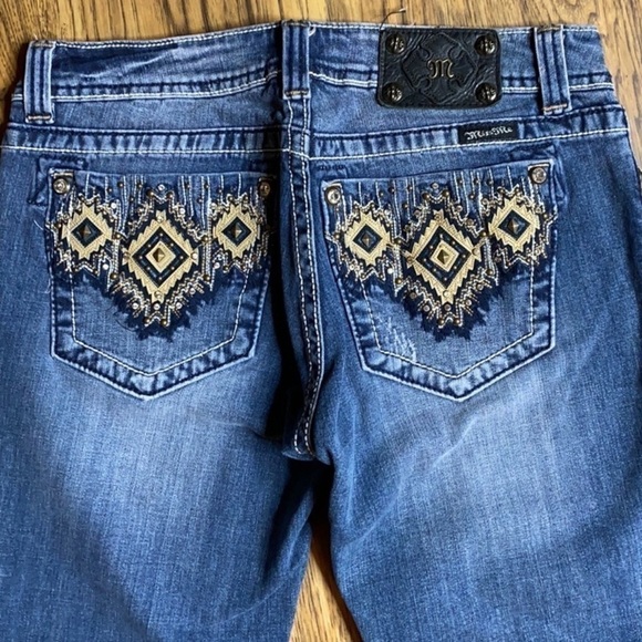 Miss Me Capris - Picture 4 of 9